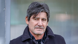 Левски победи с 10 човека Пирин с 2 1 и се