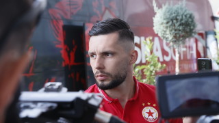 Десният бек на ЦСКА Иван Турицов говори пред медиите преди заминаването