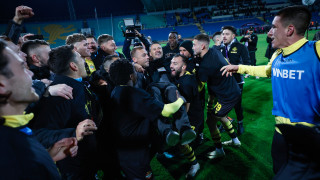 Футболистът на Ботев Пловдив Янис Карабельов трудно намираше думи