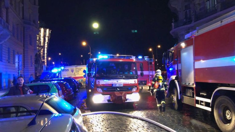 Две жертви на пожар в хотел в Прага