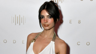 Откакто Емили Ратайковски се раздели със съпруга си и Себастиан