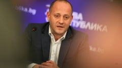 Радан Кънев: Който обещава, че ще спре миграцията, е обикновен лъжец