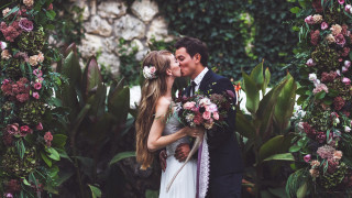 Какво ще си помислят хората, ако не приемете фамилията на съпруга си