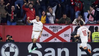 Отборът на Севиля подложи на истински тормоз домакина си в