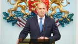 Радев сезира КС заради отхвърления от Наталия Киселова референдум за еврото
