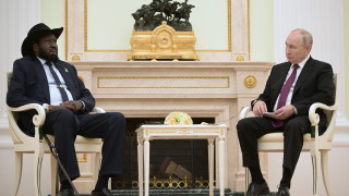 Президентът на Южен Судан Салва Киир и президентът Владимир Путин