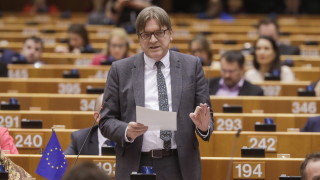 Бившият премиер на Белгия Ги Верхофстат и евродепутат от либералната