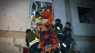 Четирима души са убити и десет други са ранени в резултат