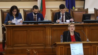 Възраждане иска оставка на Нинова и БСП да напусне коалицията
