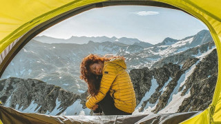 Любознателен ентусиаст и приключенец със заразителна усмивка и хипнотизираща коса