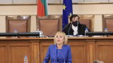  Манолова вади мръсните ризи и вика Борисов в Народното събрание 