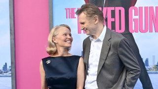 Какво сподели Лиъм Нийсън за секс сцената си с Памела Андерсън в „Голо оръжие“