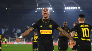 Футболистът на италианския Интер Ашли Йънг похвали властите в страната