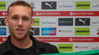 Саутхемптън обяви привличането на вратаря Даниел Перец под наем от