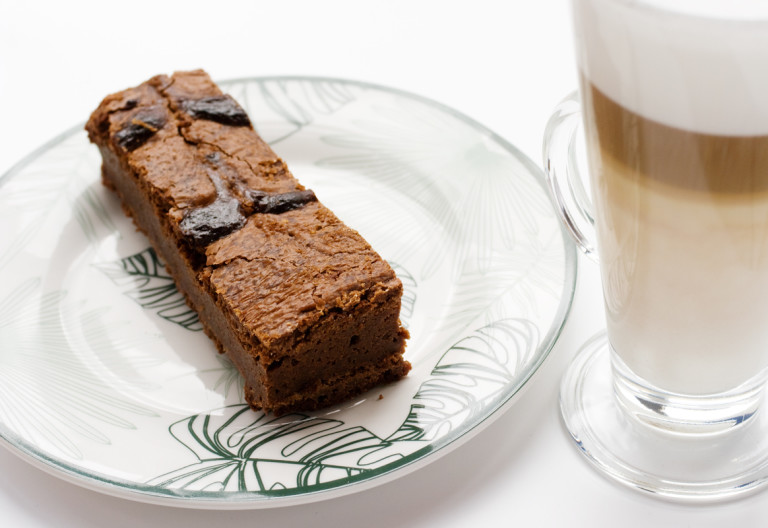 Домашно брауни с фъстъчено масло