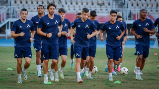 С известно закъснение Левски кацна в Израел към 15 10 часа българско