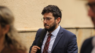 Кирил Симеонов депутат от Има такъв народ се разграничи от