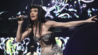 Родена като Катрин Елизабет Хъдсън на 25 октомври 1984 г