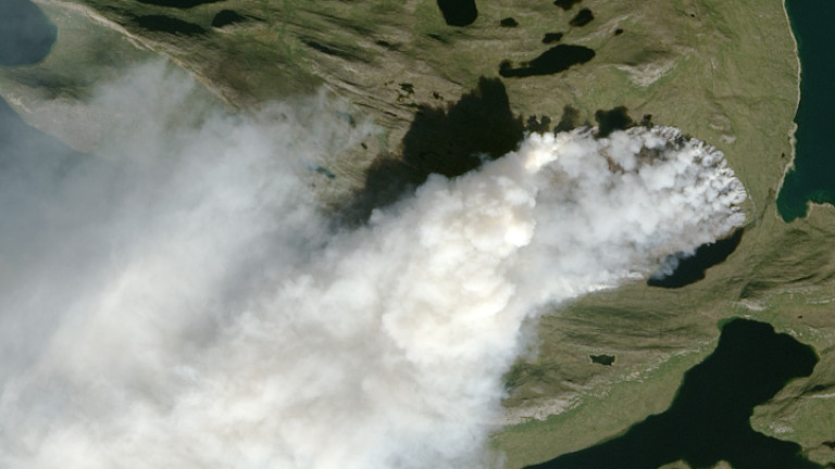 НАСА засне голям пожар в Гренландия