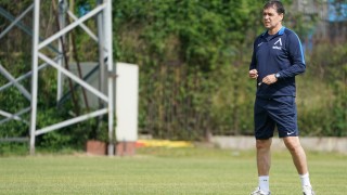 Наставникът на Левски Петър Хубчев даде почивка на основната група