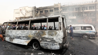 Най-малко 27 загинали при два атентата в и край Багдад