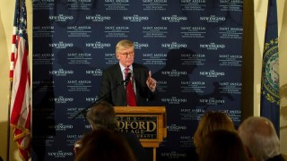 Бил Уелд стана първият републиканец който обяви кампанията си за