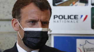 Френският президент Еманюел Макрон коментира в петък че страната му няма