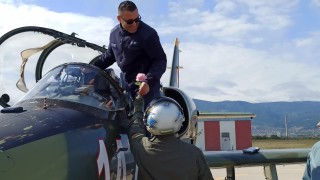 Охраната на въздушното ни пространство вече става от летище Пловдив