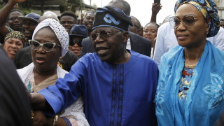 Нигерийците се събудиха с нов президент в сряда като кандидатът