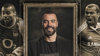 Бившият английски футболен национал Ашли Коул не чака много след