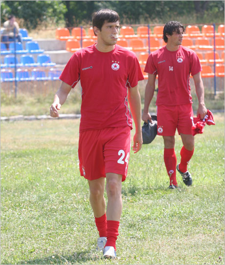 Вуядинович аут за десет дни