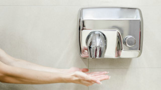 У нас има три популярни начина да изсушим ръцете си