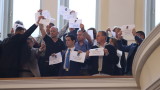 Скопие ни се скара заради плакати "Македония е България" в НС
