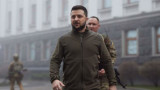  Зеленски: Русия изпраща десетки хиляди бойци и колосална военна техника в Украйна 