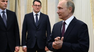 Полският министър на отбраната обвини руския президент Владимир Путин че