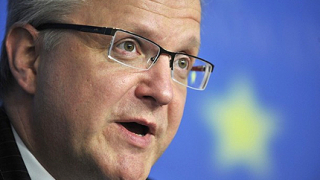 Оли Рен: ЕС може да облекчи програмата за икономии на Испания