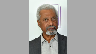 Писателят от Танзания Абдулразак Гурна спечели Нобеловата награда за литература за