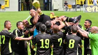 Витоша Бистрица отново спечели шампионската титла при ветераните след като