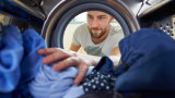 Грешките, които правим при пране, и как да ги избегнем, за да спестим електроенергия и да запазим дрехите