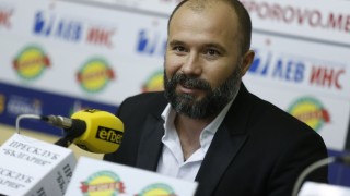 След като на два пъти пропадна мач между Левски и