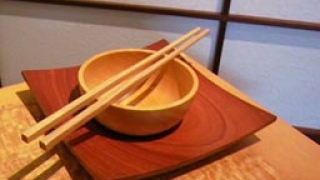 Япония прави биогориво от клечки за хранене