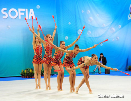 България с пълен отбор на Световната купа по художествена гимнастика