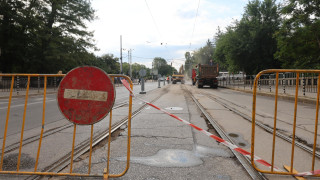 Движението на трамваите по ул Граф Игнатиев в София се