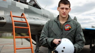Командирът на звеното "Призрака на Киев" загина във въздушен бой с руснаците