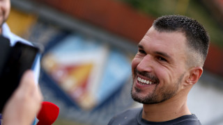 Закачиките между Валери Божинов и Николета във виртуалното пространство не