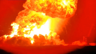 Ракетата Starship на SpaceX избухна по време на подготовка за