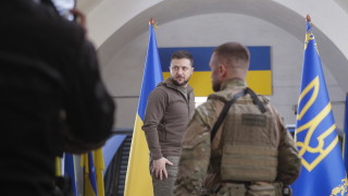 Народът на Украйна и украинският президент Володимир Зеленски като представител