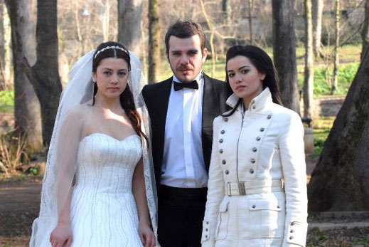 "Листопад" Bölüm 52 (TV Episode 2007) - IMDb