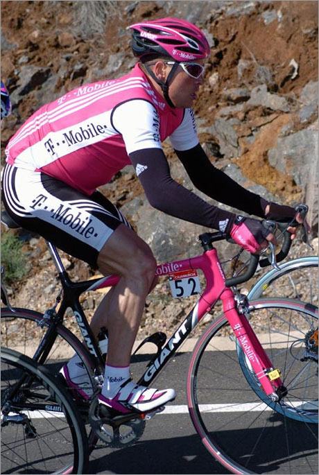 T-Mobile извади Ян Улрих от състава си за "Тур дьо Франс"