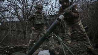 Военни служители от Китайската народна република са посетили фронтовата линия в